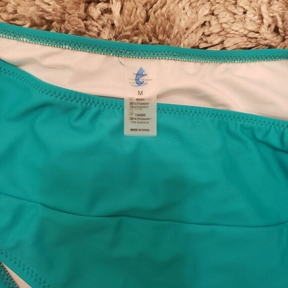 GREEN
HIGH WAIST SWimming BOTTOM SZ M - Picture 5 of 9